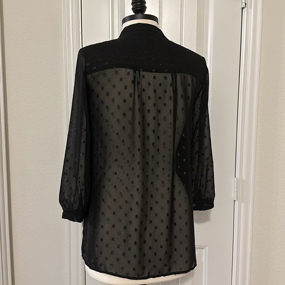 Black Metallic Thread Pattern Button Down - Picture 3 of 10